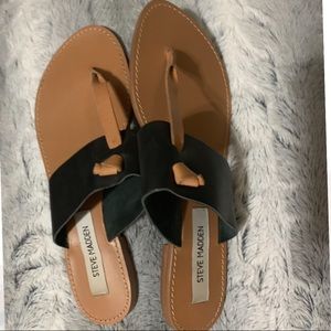 Steve Madden flip flops/ sandals 7.5